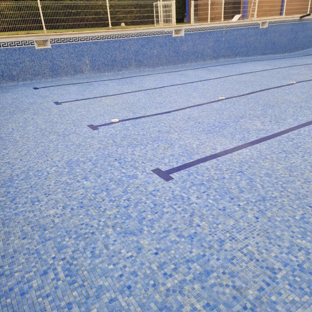 Limpieza de piscinas y tratamiento de agua en Campo de Borja